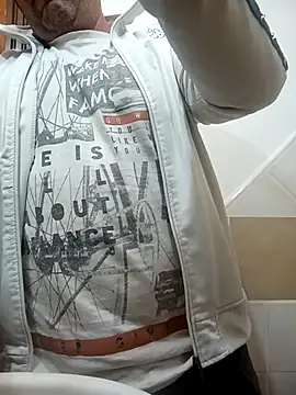 Romaeterna  online show from 10-23-25, 11:46