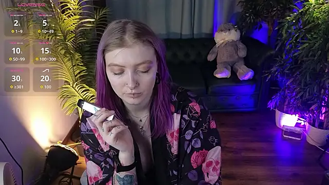 Snapshot of Kiki_shay chatting on 02-06-26, 09:29 Kiki shay online show from 02-06-26, 09:29