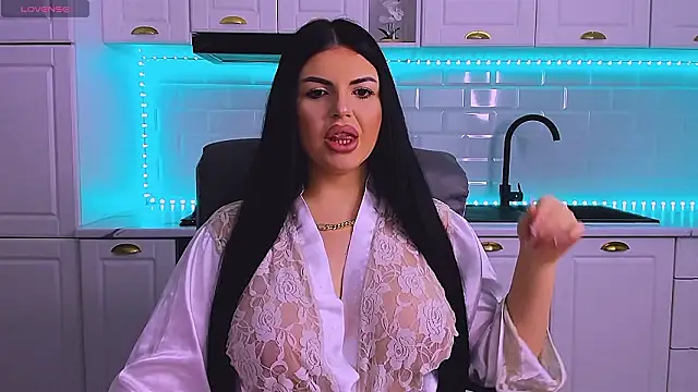 Snapshot of RheaLynn chatting on 02-24-26, 10:08 RheaLynn online show from 02-24-26, 10:08