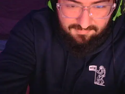 Snapshot of moneyman_11 chatting on 01-17-26, 02:05 moneyman 11 online show from 01-17-26, 02:05