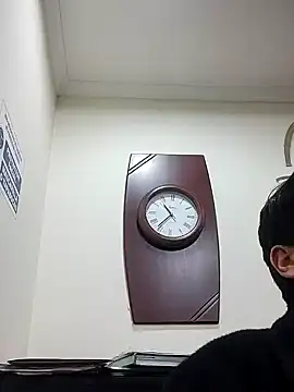 Carriata larry online show from 10-25-25, 03:36