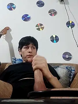 Snapshot of Carriata_larry chatting on 02-05-26, 04:39 Carriata larry online show from 02-05-26, 04:39