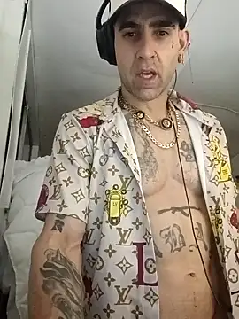 Snapshot of alphacloudGod chatting on 02-12-26, 08:20 alphacloudGod online show from 02-12-26, 08:20