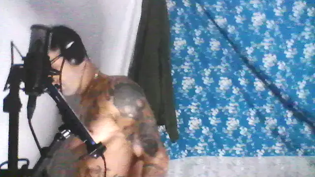 Snapshot of alphacloudGod chatting on 03-02-26, 12:01 alphacloudGod online show from 03-02-26, 12:01