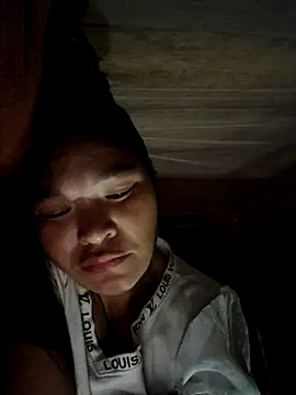 Snapshot of chipu06 chatting on 10-23-25, 10:30 chipu06 online show from 10-23-25, 10:30