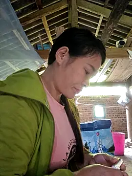 Snapshot of chipu06 chatting on 10-26-25, 01:33 chipu06 online show from 10-26-25, 01:33