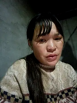 Snapshot of chipu06 chatting on 11-01-25, 12:07 chipu06 online show from 11-01-25, 12:07