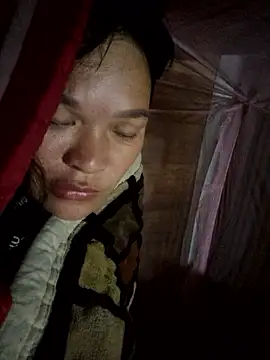 Snapshot of chipu06 chatting on 11-04-25, 02:49 chipu06 online show from 11-04-25, 02:49