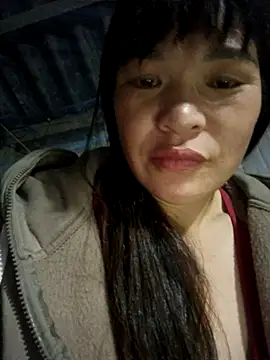 Snapshot of chipu06 chatting on 11-12-25, 11:47 chipu06 online show from 11-12-25, 11:47