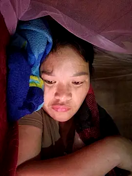 Snapshot of chipu06 chatting on 11-15-25, 08:27 chipu06 online show from 11-15-25, 08:27