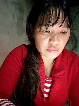 Snapshot of chipu06 chatting on 11-18-25, 12:42 chipu06 online show from 11-18-25, 12:42