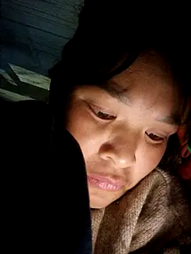 Snapshot of chipu06 chatting on 11-19-25, 02:50 chipu06 online show from 11-19-25, 02:50