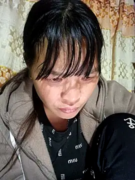 Snapshot of chipu06 chatting on 11-22-25, 11:20 chipu06 online show from 11-22-25, 11:20