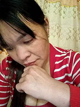 Snapshot of chipu06 chatting on 11-26-25, 05:19 chipu06 online show from 11-26-25, 05:19