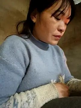 Snapshot of chipu06 chatting on 11-28-25, 01:30 chipu06 online show from 11-28-25, 01:30