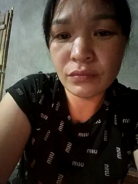 Snapshot of chipu06 chatting on 12-03-25, 11:08 chipu06 online show from 12-03-25, 11:08