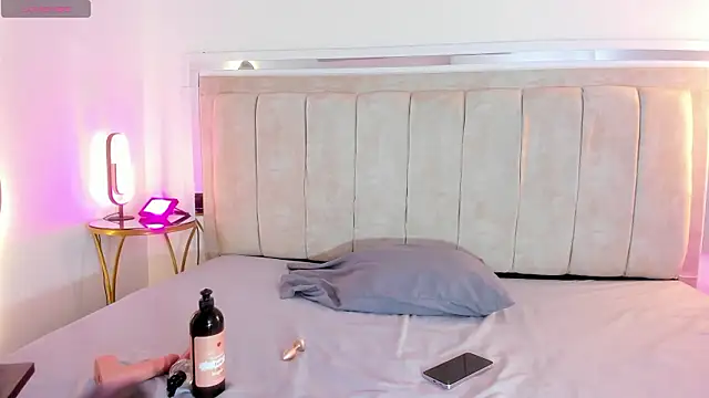 Snapshot of Crystal_Stones chatting on 03-04-26, 12:55 Crystal Stones online show from 03-04-26, 12:55