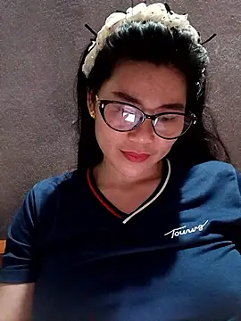Snapshot of Bear_bear0 chatting on 06-15-26, 10:39 Bear bear0 online show from 06-15-26, 10:39
