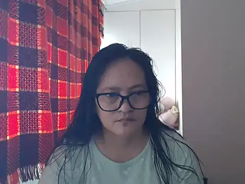 Kinkybela2025 online show from 04-15-26, 12:39