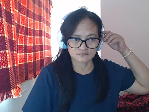 Kinkybela2025 online show from 05-15-26, 11:56