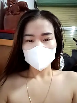 Snapshot of Family-Lovee chatting on 11-02-25, 08:33 Family-Lovee online show from 11-02-25, 08:33