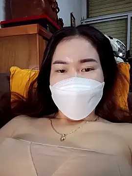 Snapshot of Family-Lovee chatting on 11-07-25, 08:09 Family-Lovee online show from 11-07-25, 08:09