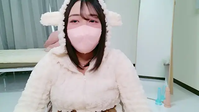Snapshot of yui_chan00 chatting on 04-08-26, 06:57 yui chan00 online show from 04-08-26, 06:57