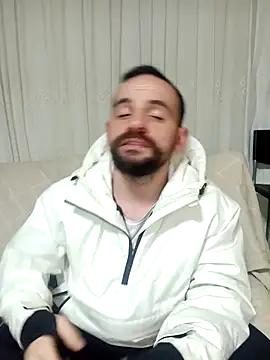 Snapshot of lazzzz09 chatting on 11-22-25, 10:09 lazzzz09 online show from 11-22-25, 10:09