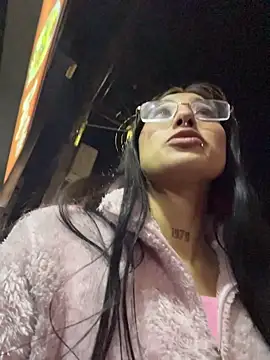 Snapshot of Violeet-Smith chatting on 10-30-25, 12:45 Violeet-Smith online show from 10-30-25, 12:45