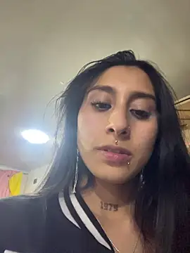 Snapshot of Violeet-Smith chatting on 12-03-25, 01:35 Violeet-Smith online show from 12-03-25, 01:35