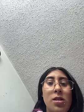 Violeet-Smith online show from 02-05-26, 04:22