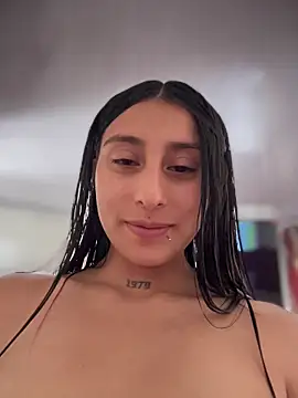 Violeet-Smith online show from 03-15-26, 05:08