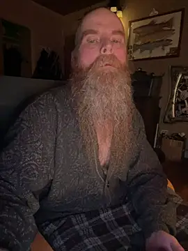 Snapshot of Macduckd chatting on 02-05-26, 08:52 Macduckd online show from 02-05-26, 08:52