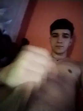 Snapshot of Danii2005 chatting on 10-27-25, 01:37 Danii2005 online show from 10-27-25, 01:37