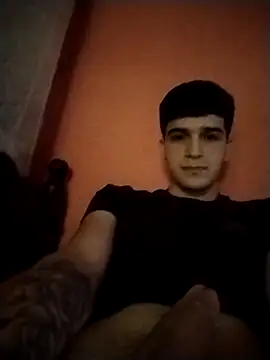 Snapshot of Danii2005 chatting on 10-31-25, 06:20 Danii2005 online show from 10-31-25, 06:20