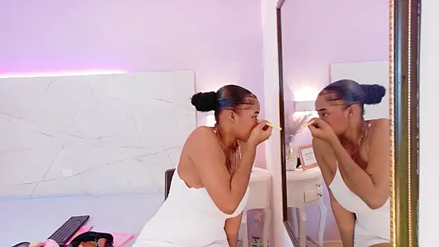 Lorraine Jackson online show from 11-26-25, 12:06