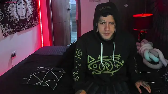 cleoo jhonny online show from 11-22-25, 07:40