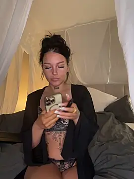 Snapshot of Gabbyys chatting on 02-13-26, 09:11 Gabbyys online show from 02-13-26, 09:11