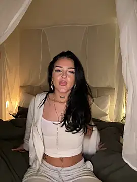 Gabbyys online show from 02-15-26, 08:49