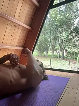 Snapshot of caiiobahia chatting on 02-12-26, 01:28 caiiobahia online show from 02-12-26, 01:28