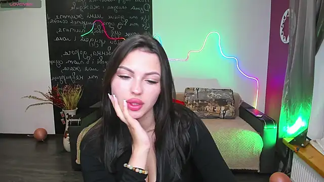 KittyShenson online show from 05-27-26, 05:43