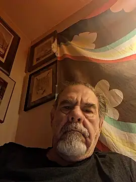 Snapshot of pena633 chatting on 01-18-26, 07:56 pena633 online show from 01-18-26, 07:56