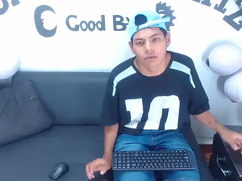 Yordi Alpha online show from 10-28-25, 12:25