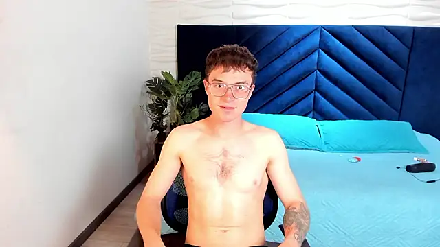 Lil James online show from 03-06-26, 04:09