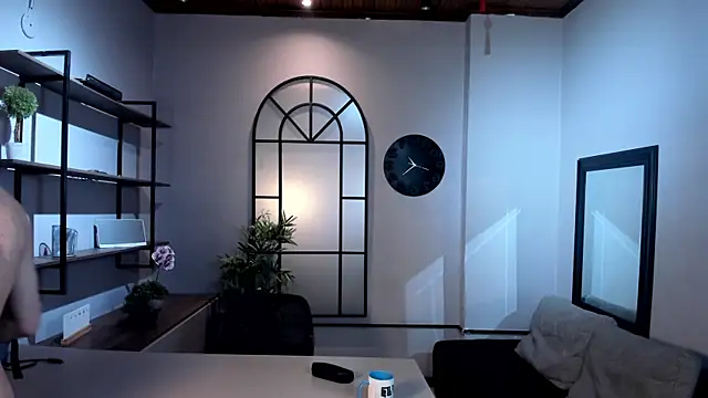 Lil James online show from 04-12-26, 08:03