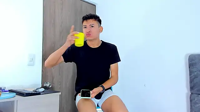 Nicolas Torres  online show from 11-07-25, 07:30