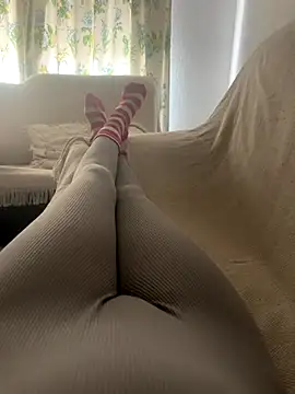 Rubia divina7 online show from 11-18-25, 10:52