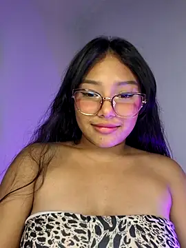 Snapshot of Kath12489 chatting on 10-21-25, 06:52 Kath12489 online show from 10-21-25, 06:52
