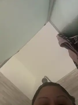 gatitalocahot online show from 04-23-26, 03:36