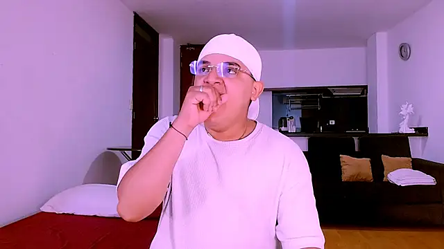 Santo Pecado  online show from 10-24-25, 12:56